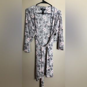 NWT  RENE ROFE Floral Robe  Size L